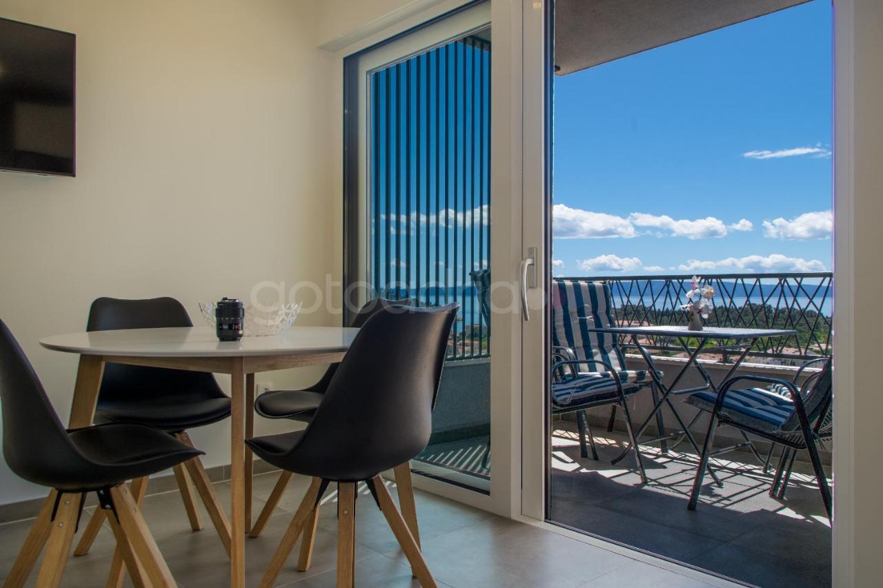 Sea View Leana Makarska
